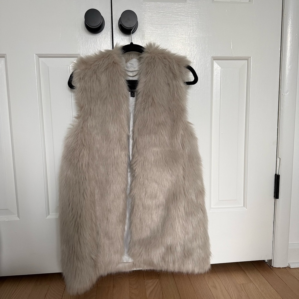 NWOT Banana Republic Faux Fur Vest